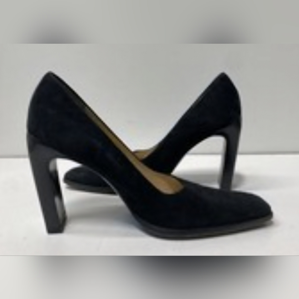 Gucci Black Suede Pumps (Vintage Gucci)